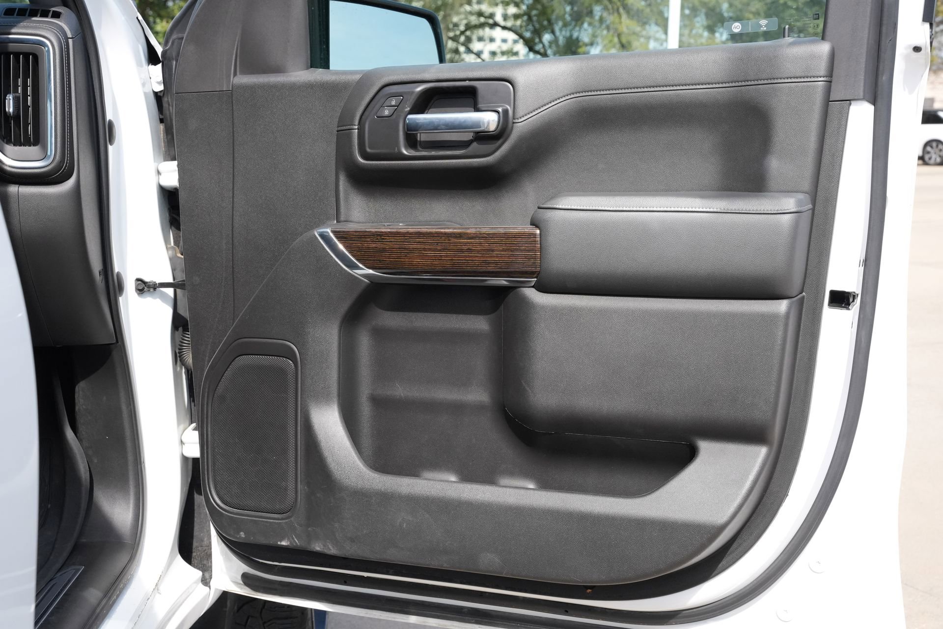 Used 2021 GMC Sierra 1500 SLE image 26