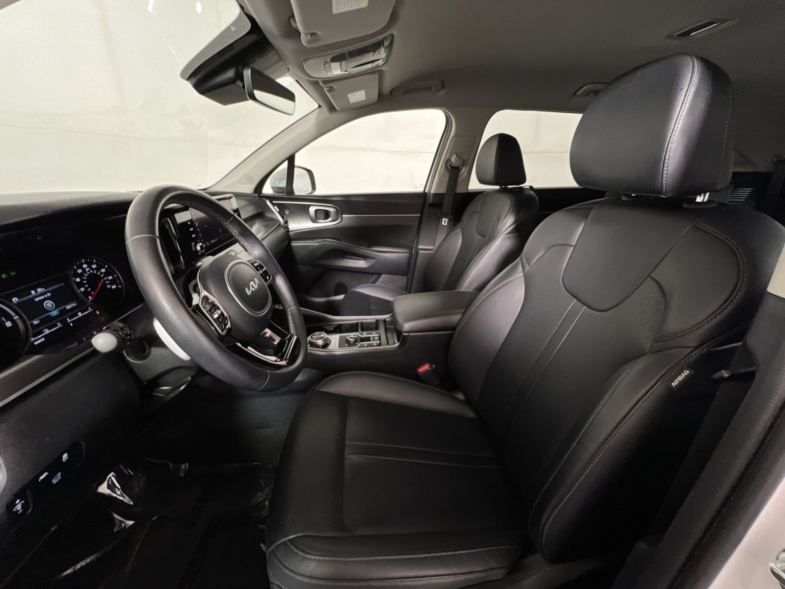 Used 2023 Kia Sorento EX AWD/4WD image 13