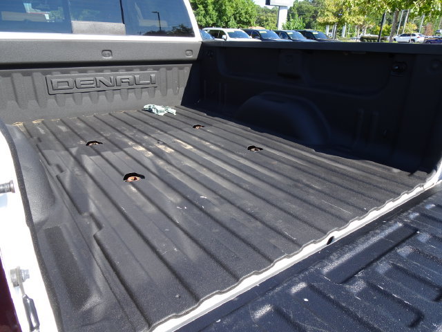Used 2019 GMC Sierra 2500 Denali w/ Duramax Plus Package AWD/4WD image 30