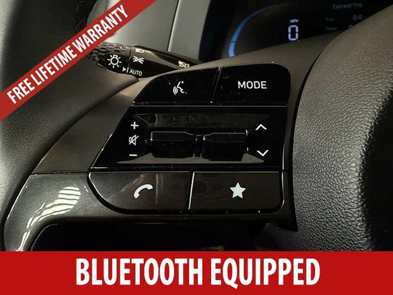 Used 2025 Hyundai Elantra Sport FWD image 10