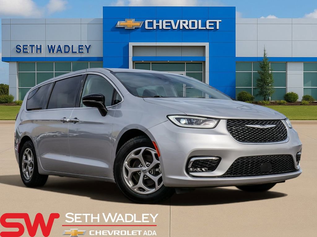 Used 2024 Chrysler Pacifica Limited