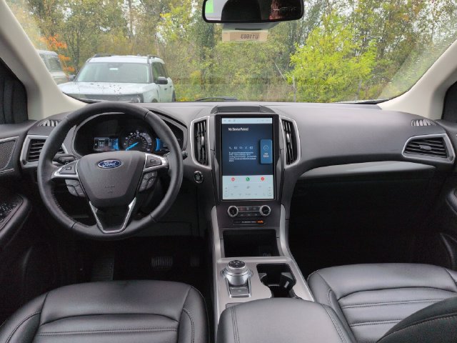 Certified 2024 Ford Edge SEL w/ Convenience Package AWD/4WD image 28