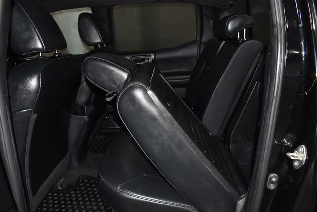 Used 2020 Toyota Tacoma TRD Sport image 31