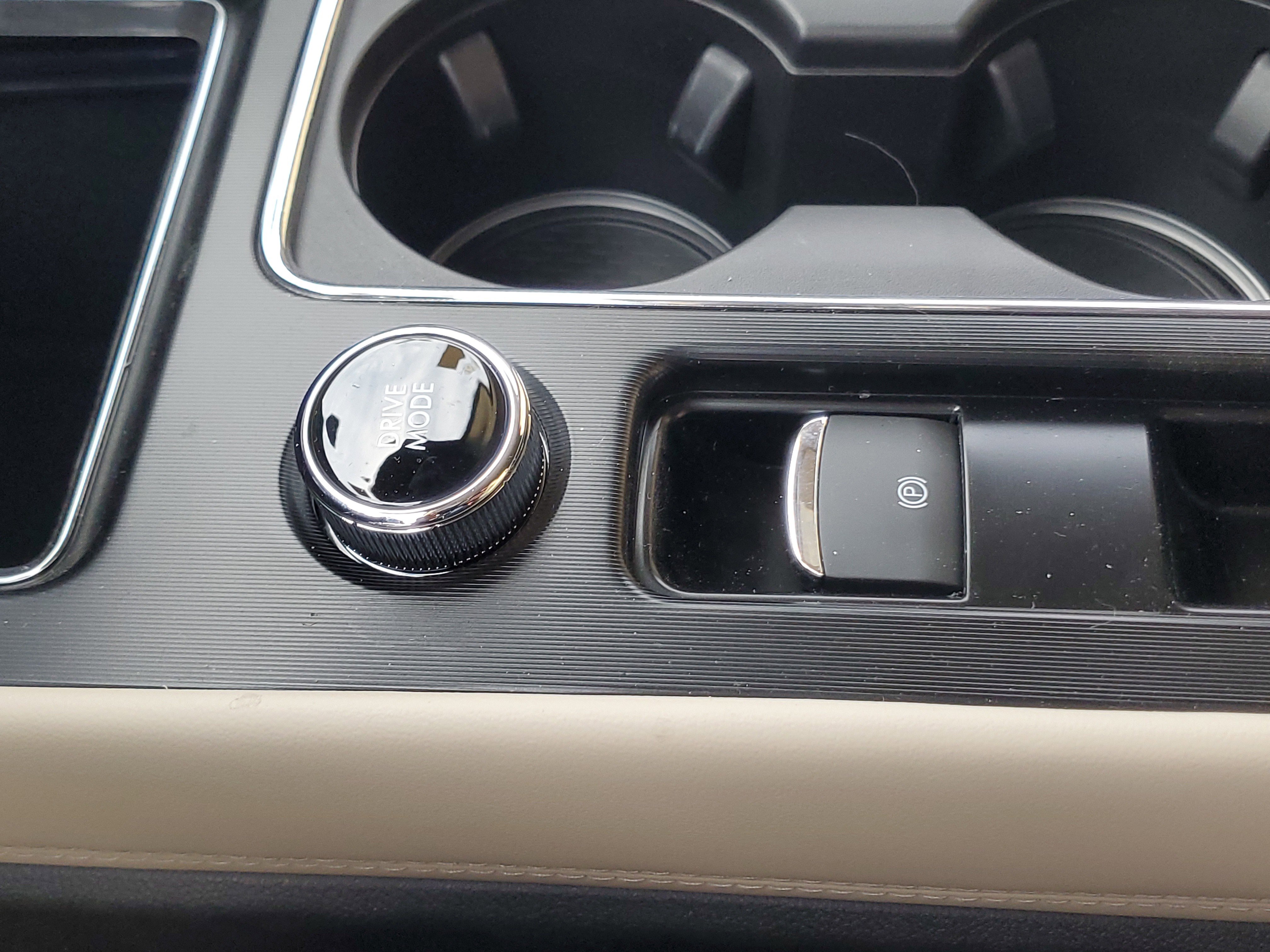 New 2026 Lincoln Corsair Grand Touring w/ Towing Package image 22