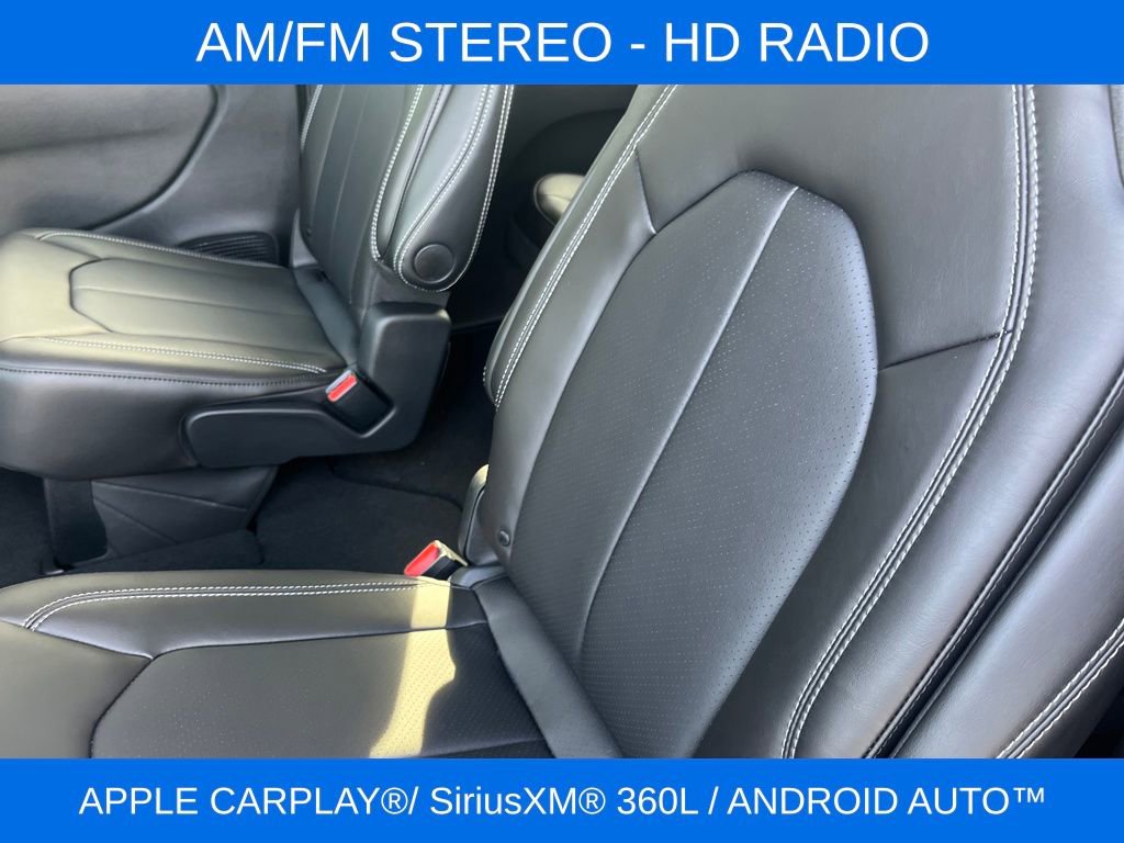 New 2026 Chrysler Pacifica Select image 21