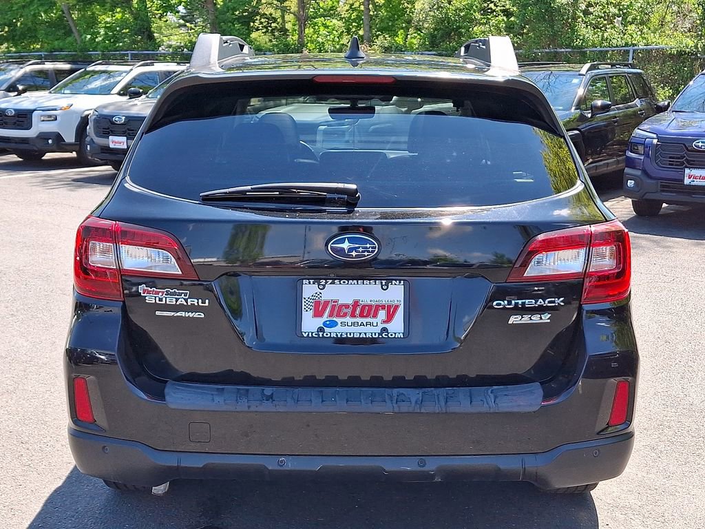 Used 2017 Subaru Outback 2.5i Limited AWD/4WD image 5