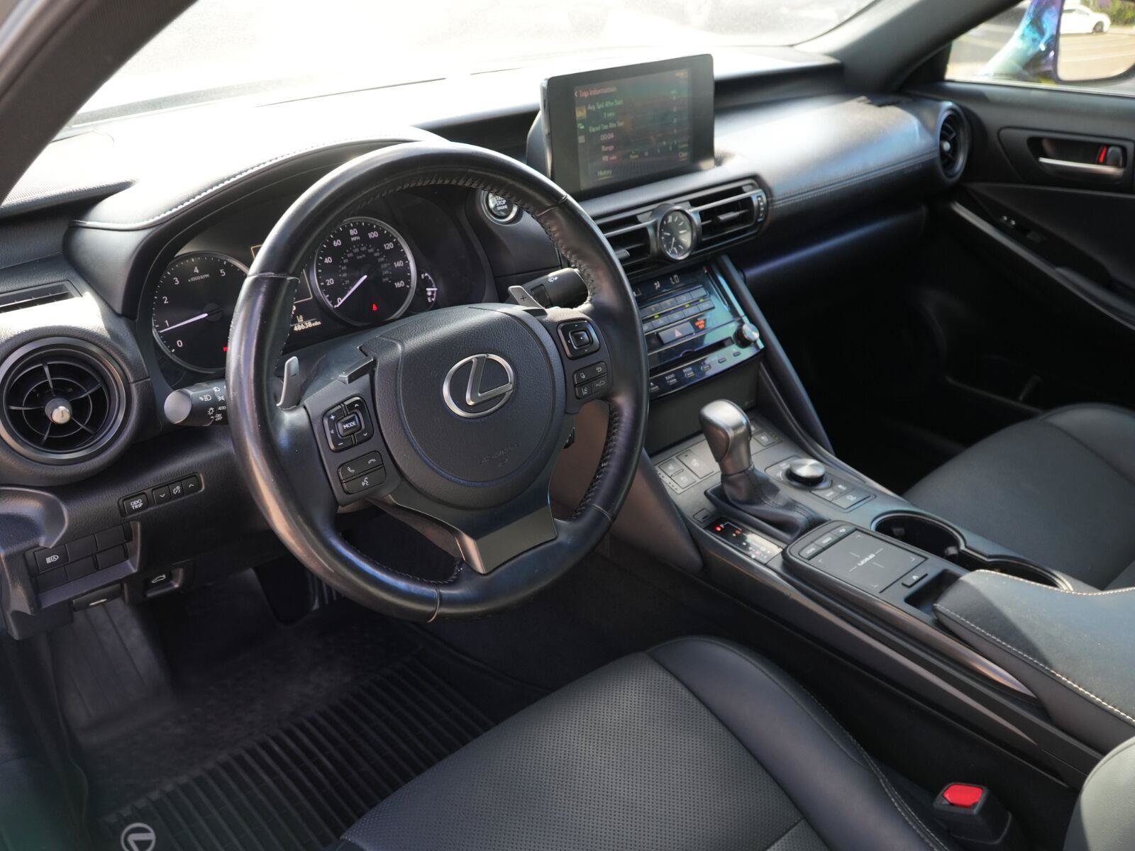Used 2023 Lexus IS 300 w/ Comfort Package RWD image 7