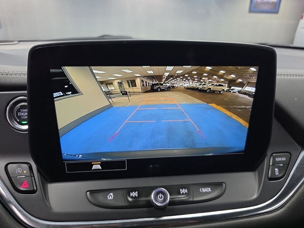 Certified 2025 Chevrolet Blazer LT FWD image 19