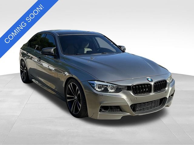 Used 2018 BMW 330i Sedan w/ Premium Package RWD image 1