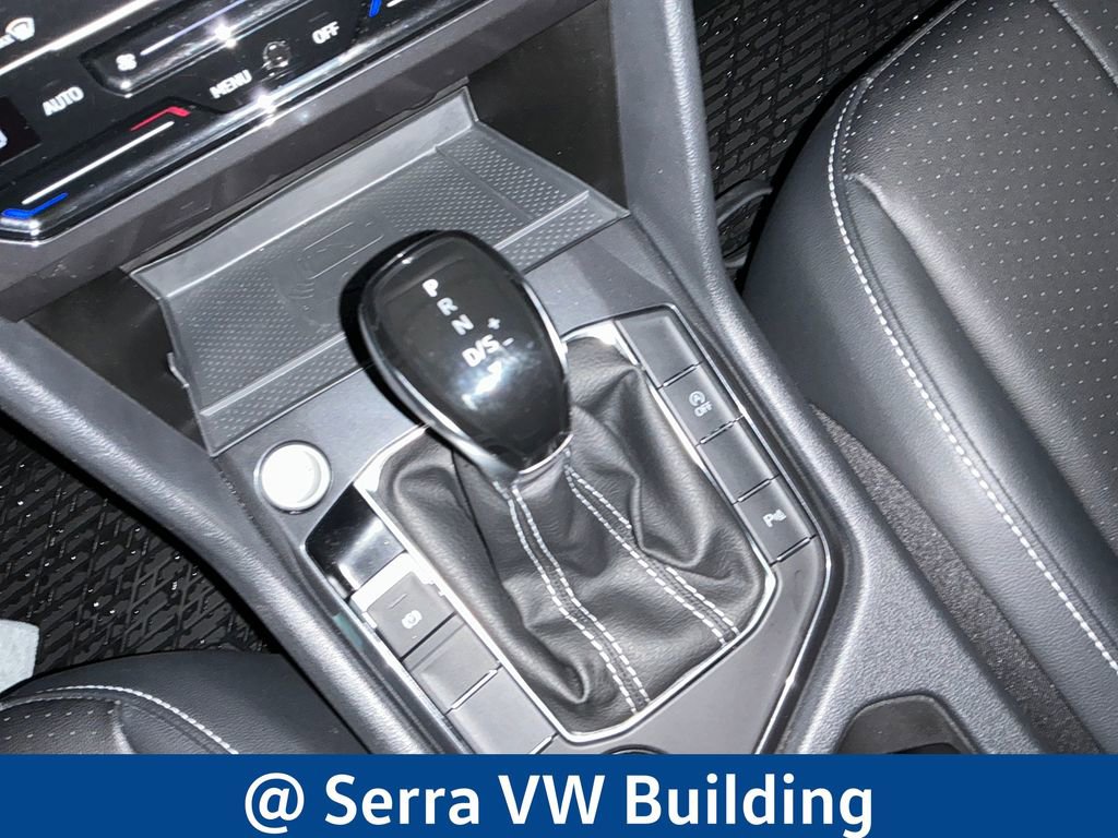 Used 2024 Volkswagen Tiguan SE R-Line AWD/4WD image 26