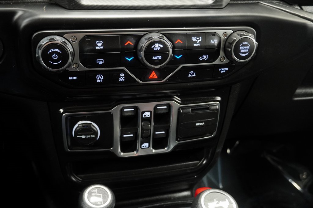 Certified 2021 Jeep Wrangler Unlimited Sport image 35