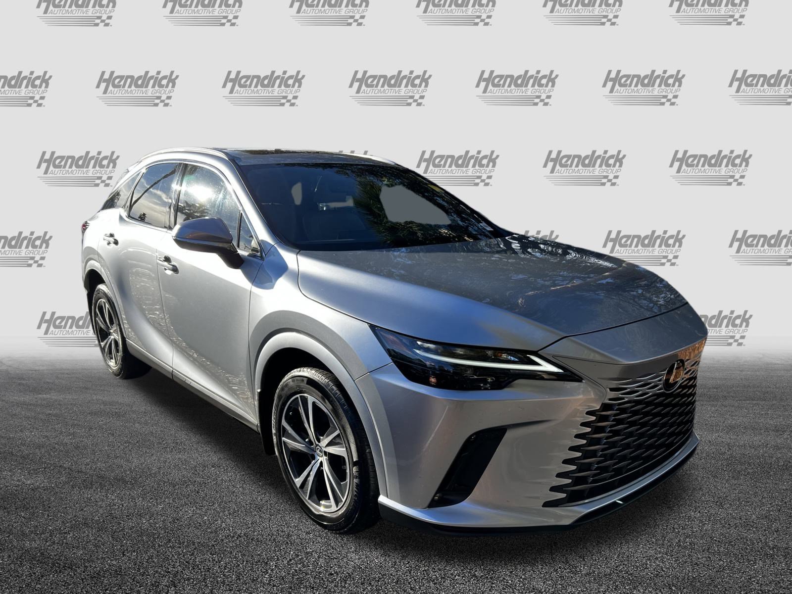 Used 2023 Lexus RX 350h image 2