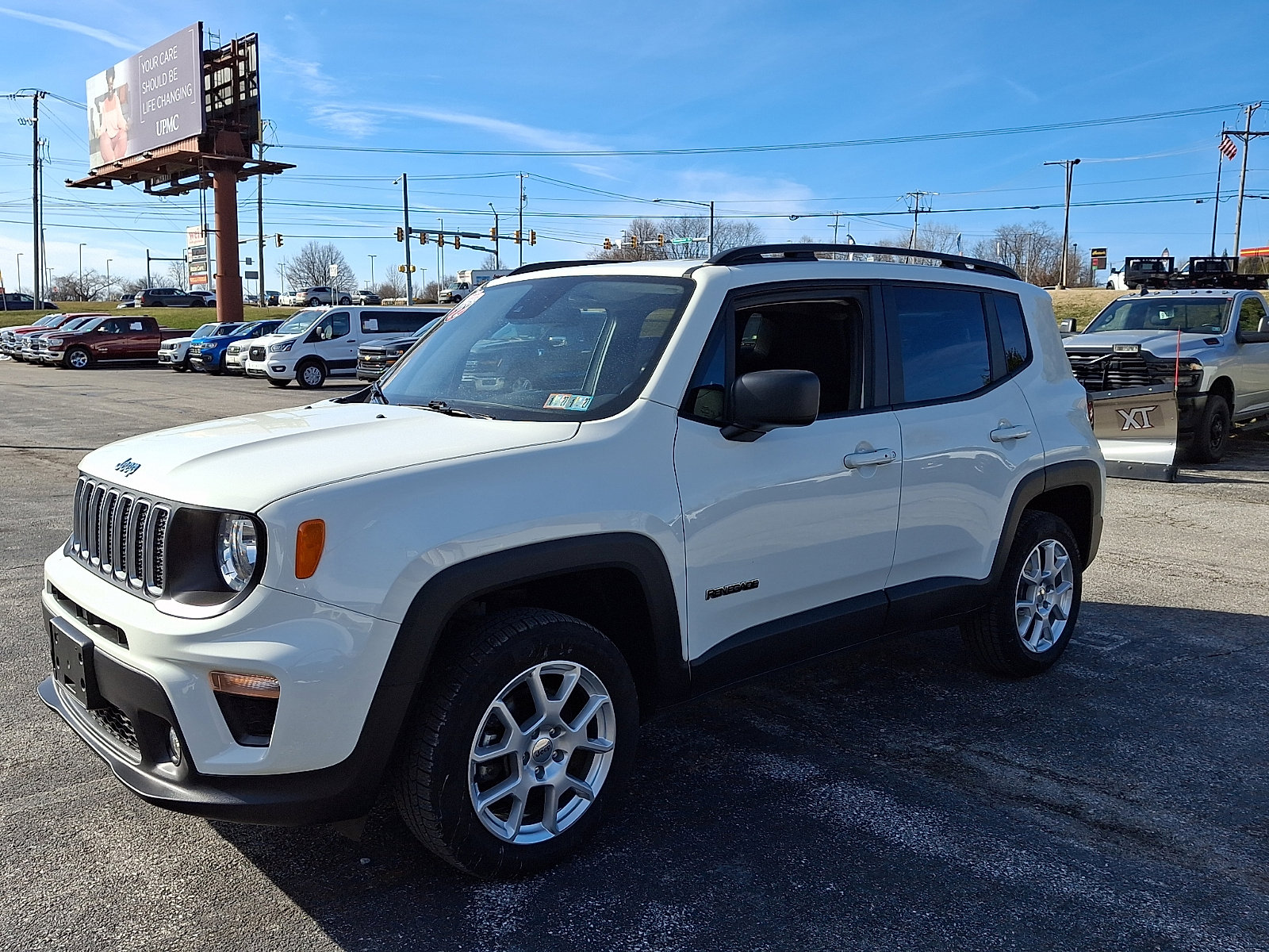 Used 2022 Jeep Renegade Latitude image 4