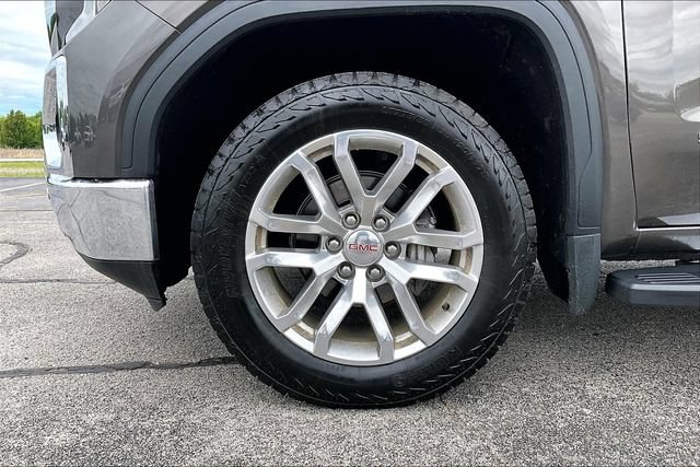 Used 2019 GMC Sierra 1500 SLT w/ SLT Premium Package AWD/4WD image 35
