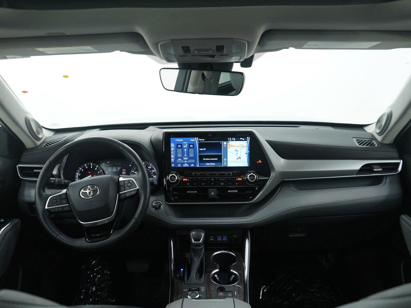 Used 2022 Toyota Highlander Platinum image 16