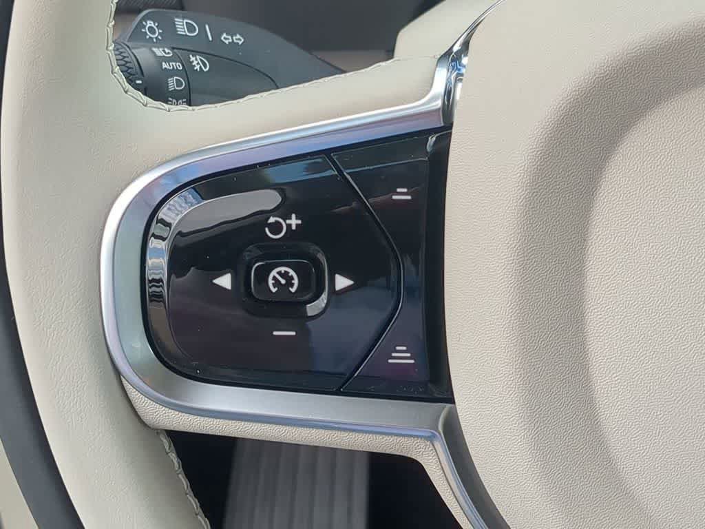 New 2026 Volvo XC90 T8 Ultra w/ Protection Package Premier AWD/4WD image 22