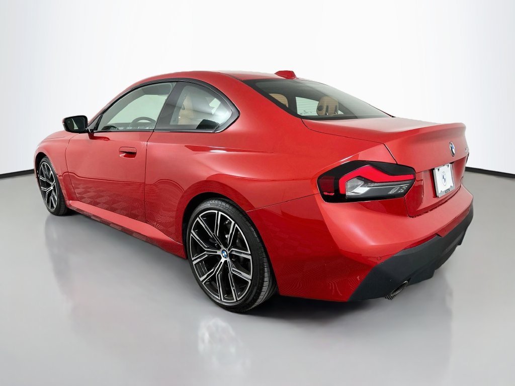 Used 2023 BMW 230i Coupe w/ Convenience Package RWD image 7