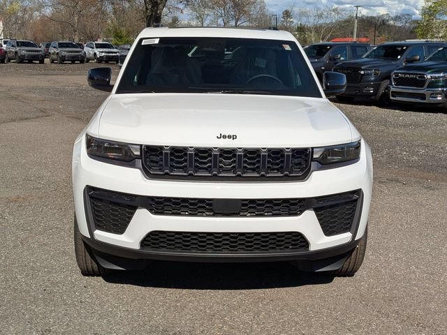 New 2026 Jeep Grand Cherokee Altitude AWD/4WD image 8