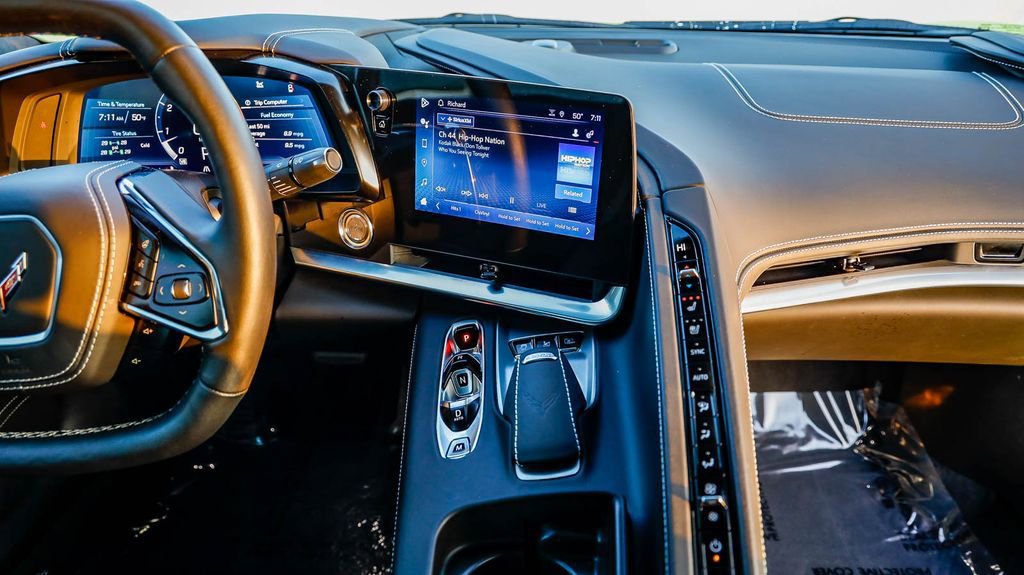 Used 2024 Chevrolet Corvette Stingray w/ Z51 Performance Package image 14