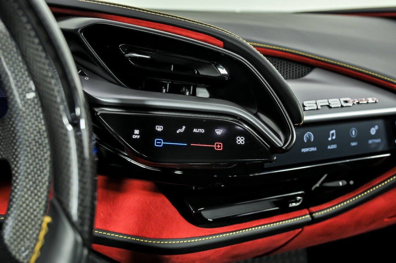 Used 2022 Ferrari SF90 Spider image 43