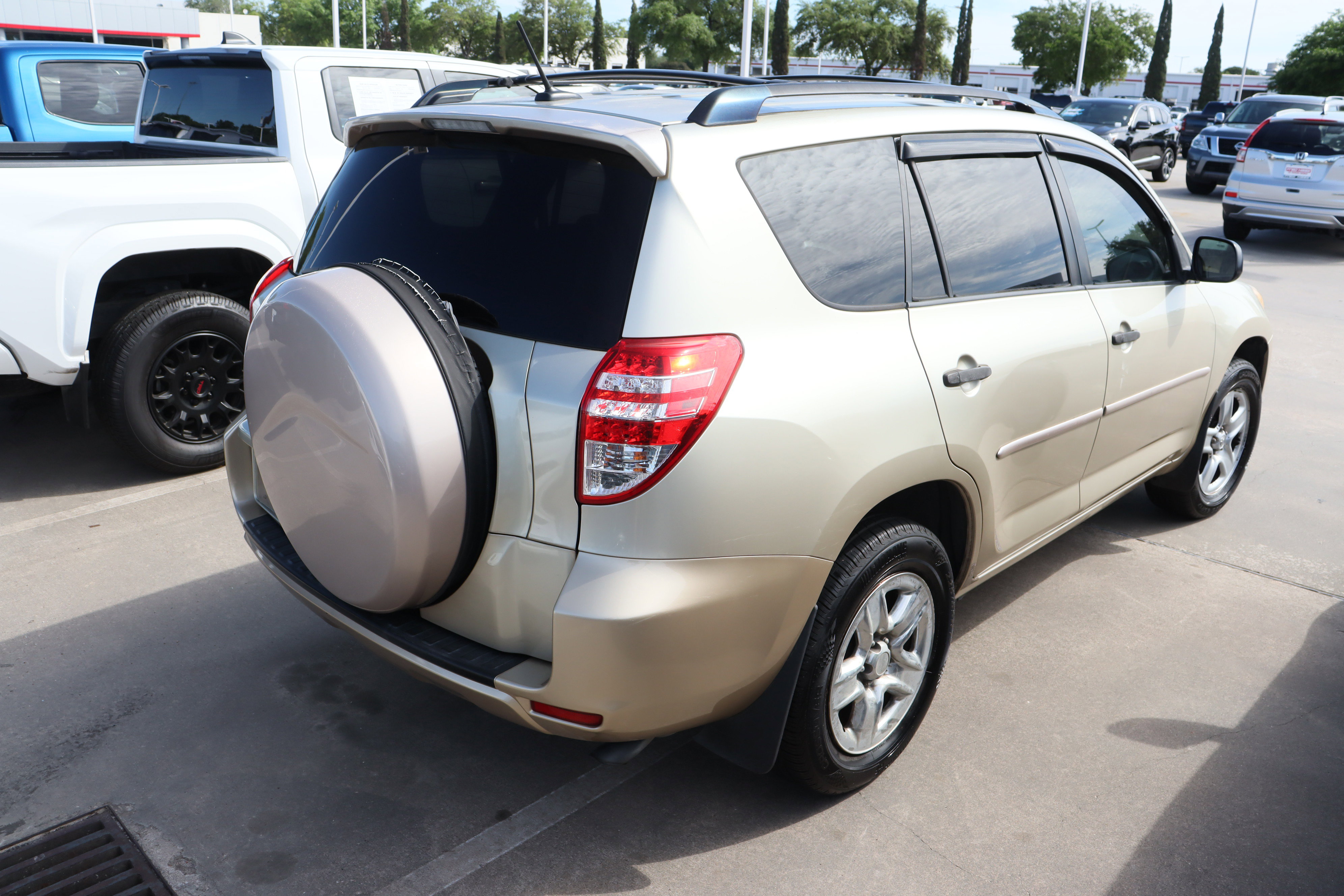Used 2010 Toyota RAV4 2WD image 10