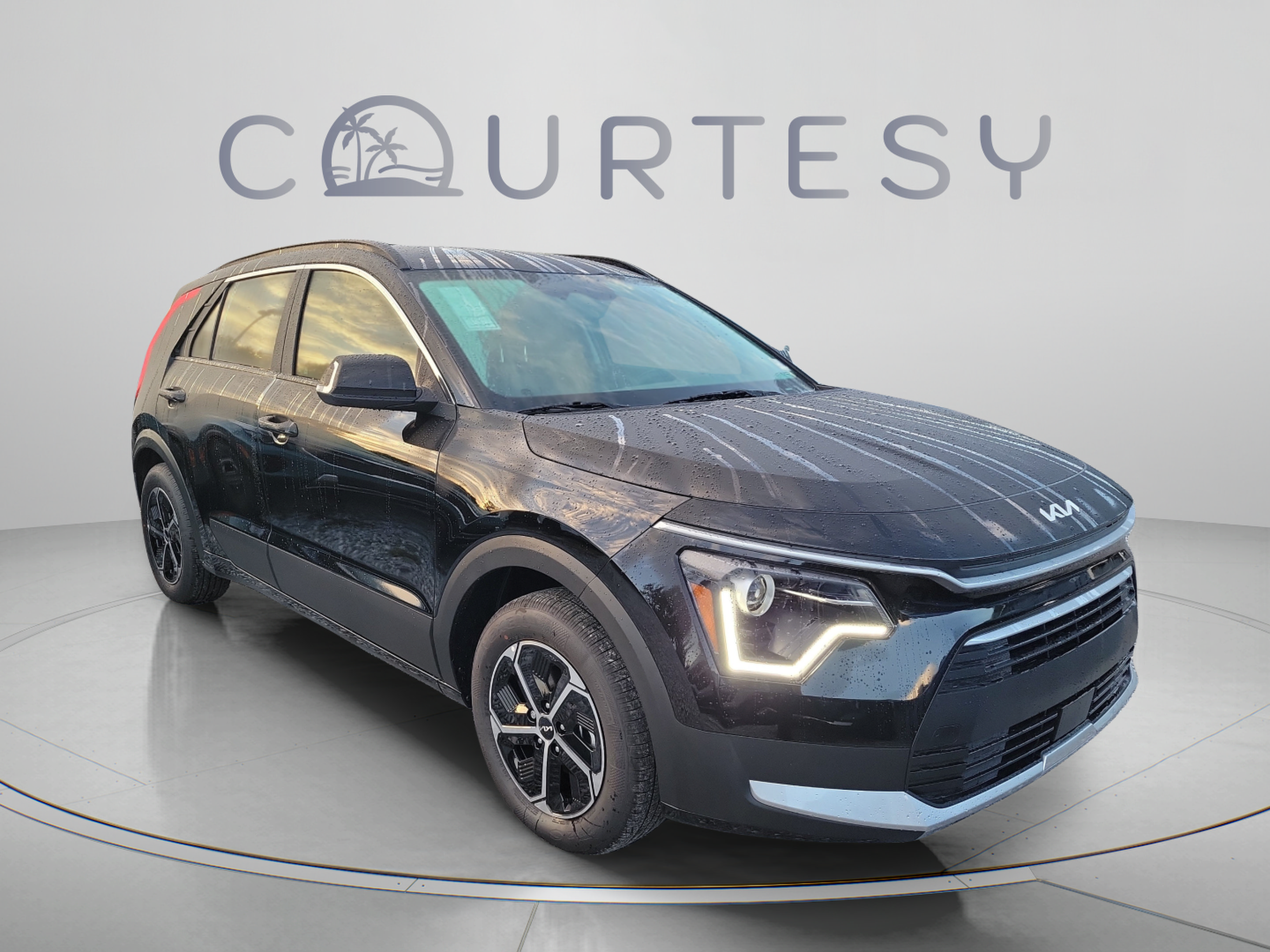 New 2026 Kia Niro EX FWD image 4