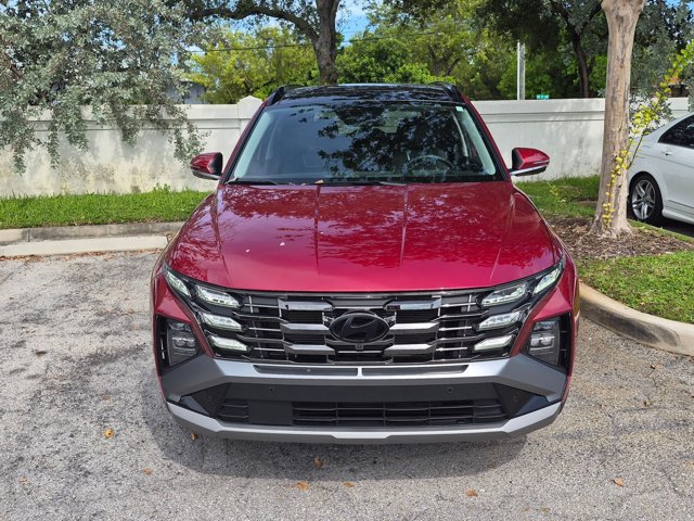Used 2025 Hyundai Tucson Limited FWD image 2