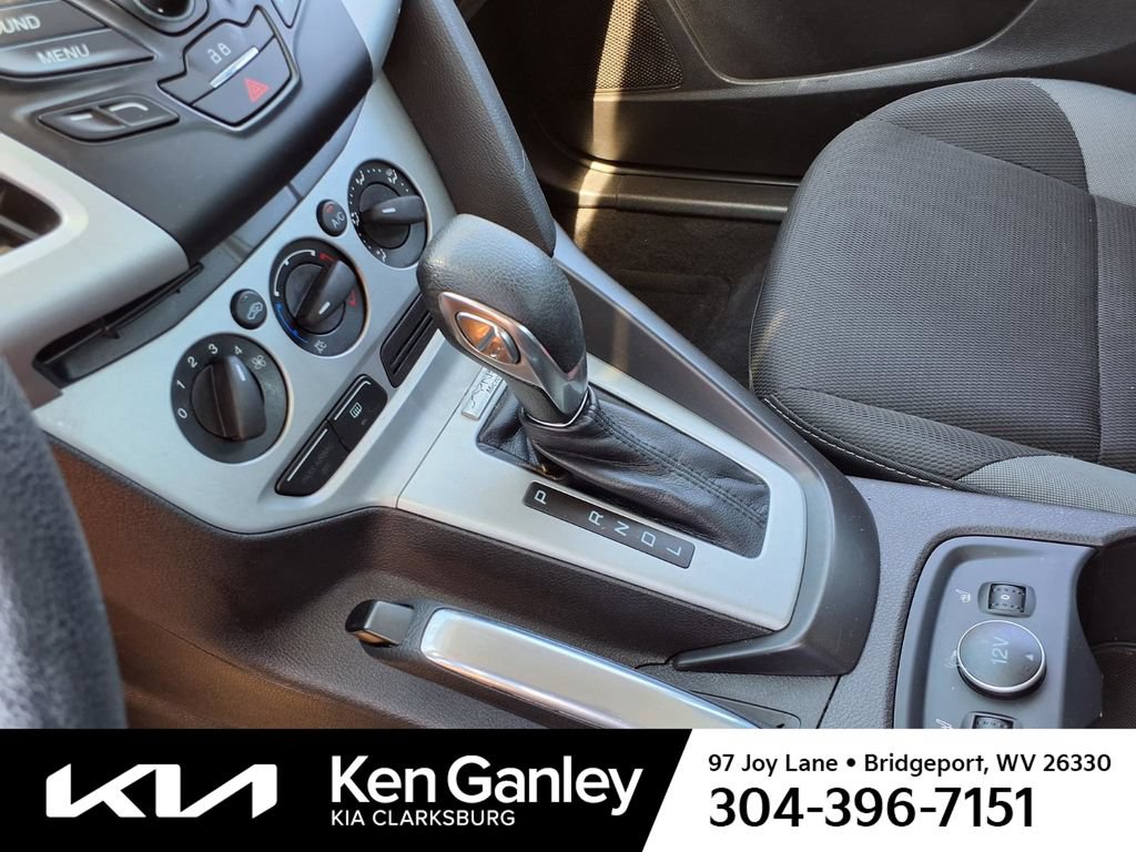 Used 2014 Ford Focus SE w/ SE Winter Package FWD image 18