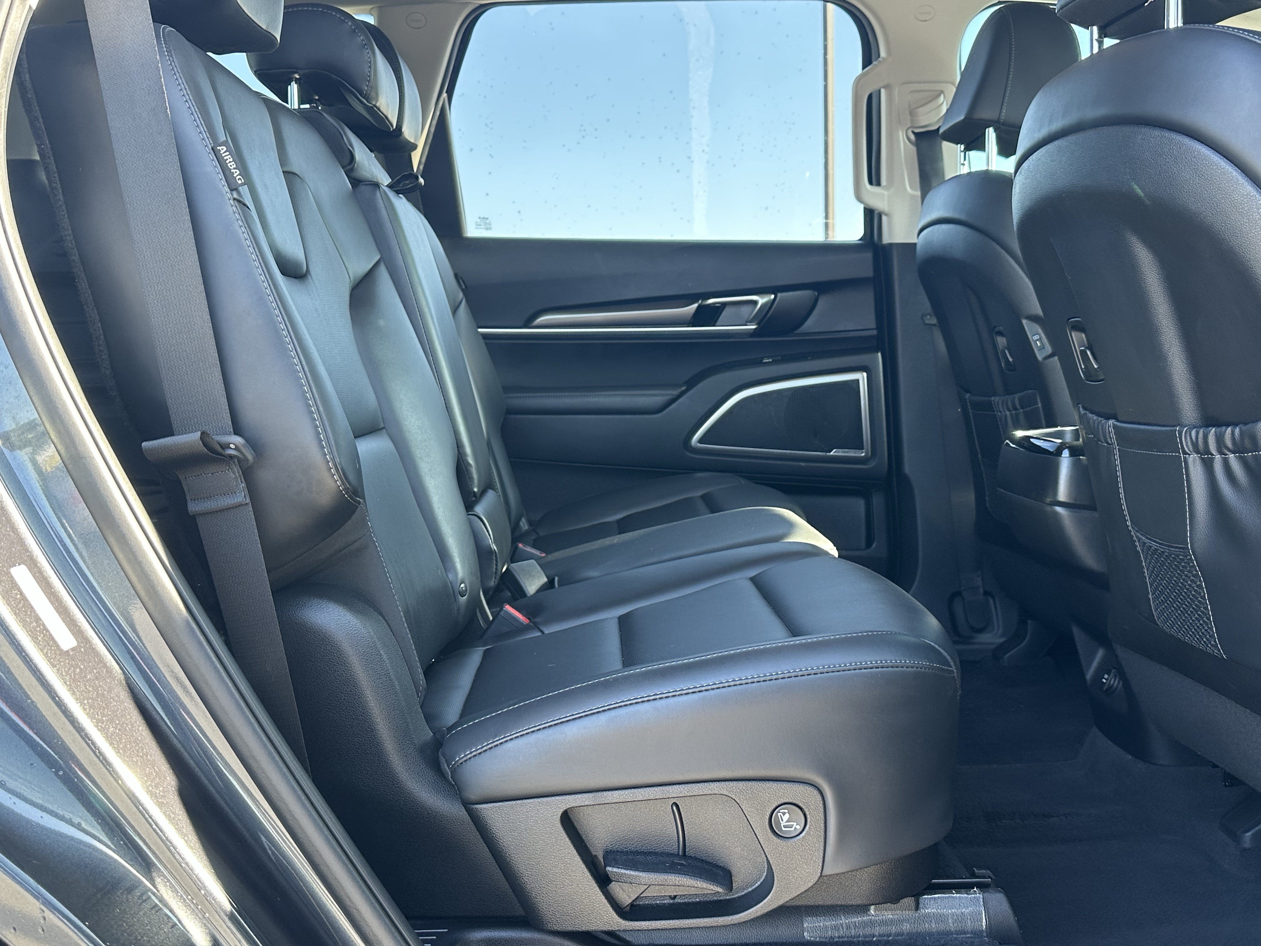 Used 2024 Kia Telluride LX FWD image 15