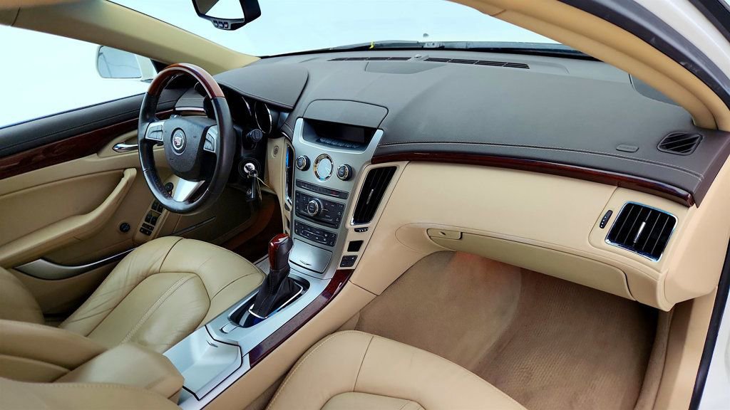 Used 2011 Cadillac CTS Luxury image 25
