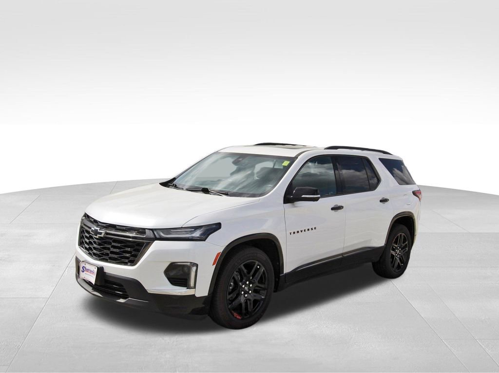 Used 2023 Chevrolet Traverse Premier w/ Redline Edition AWD/4WD image 2