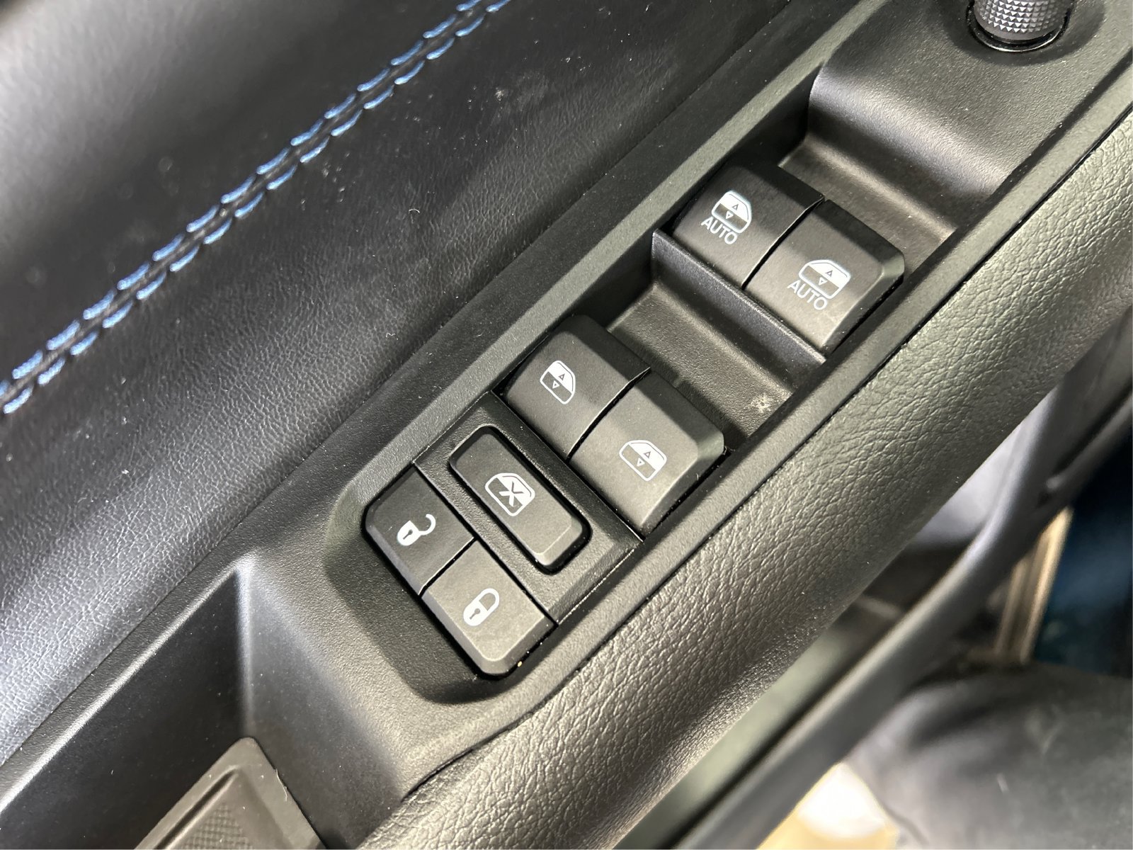 New 2026 Jeep Compass Latitude AWD/4WD image 29