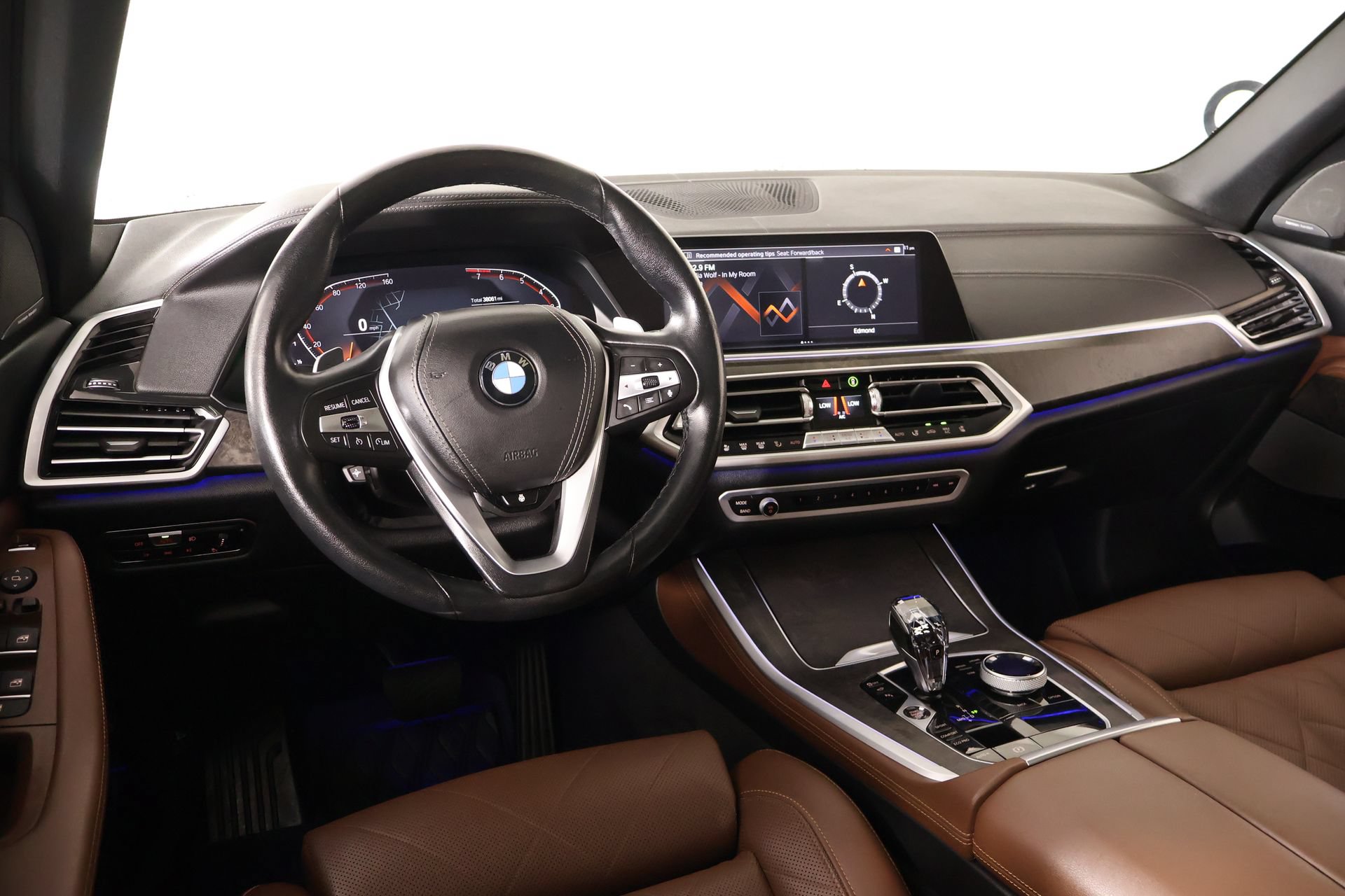 Used 2023 BMW X5 xDrive40i w/ Luxury Seating Package AWD/4WD image 2