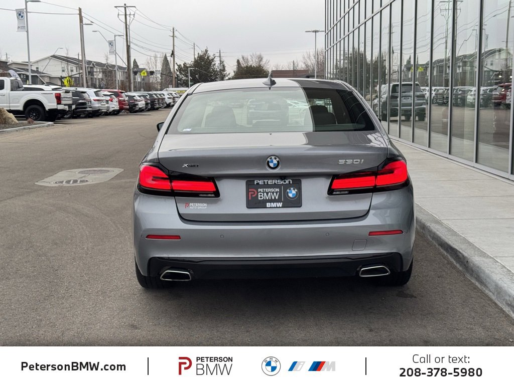 Used 2023 BMW 530i xDrive w/ Premium Package image 5