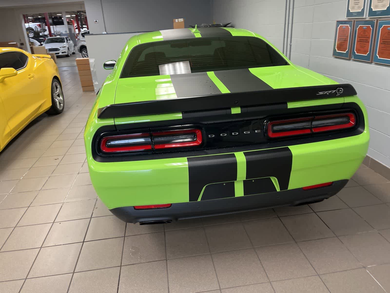 Used 2019 Dodge Challenger SRT Hellcat w/ Plus Package RWD image 11