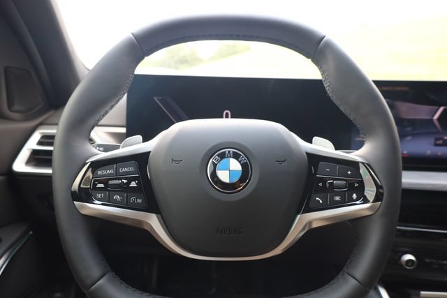 Used 2025 BMW 330i xDrive Sedan w/ Premium Package AWD/4WD image 14