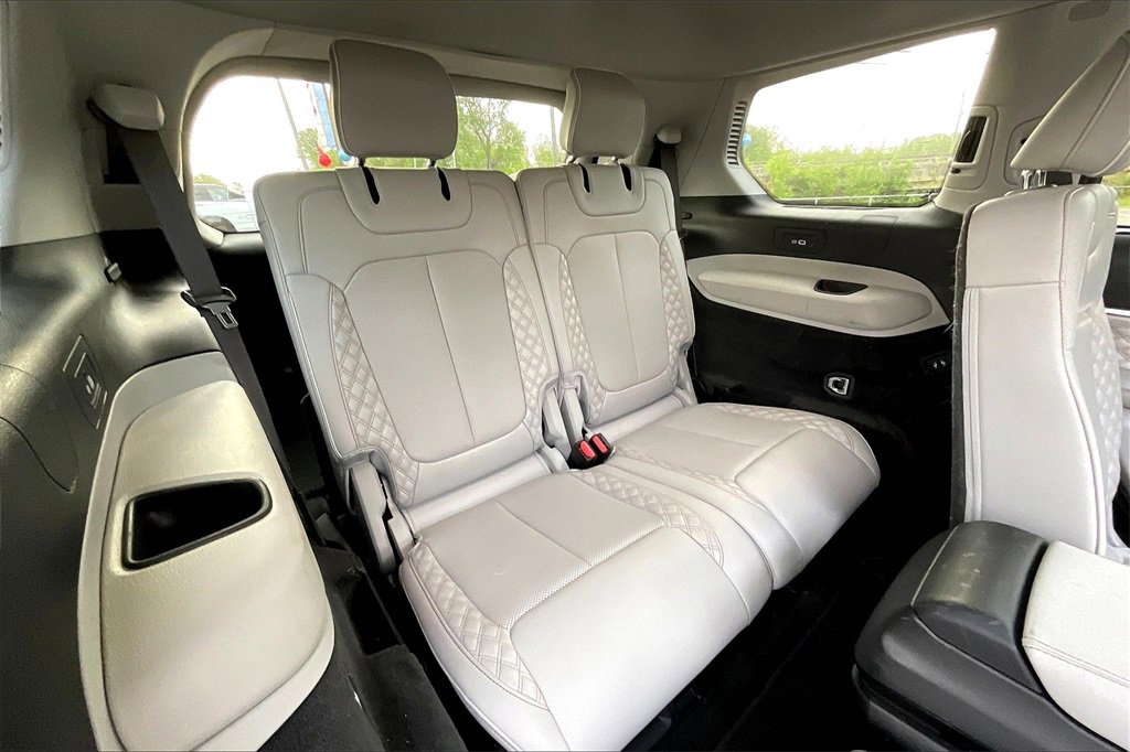 Used 2021 Jeep Grand Cherokee L Summit w/ Luxury Tech Group V image 28