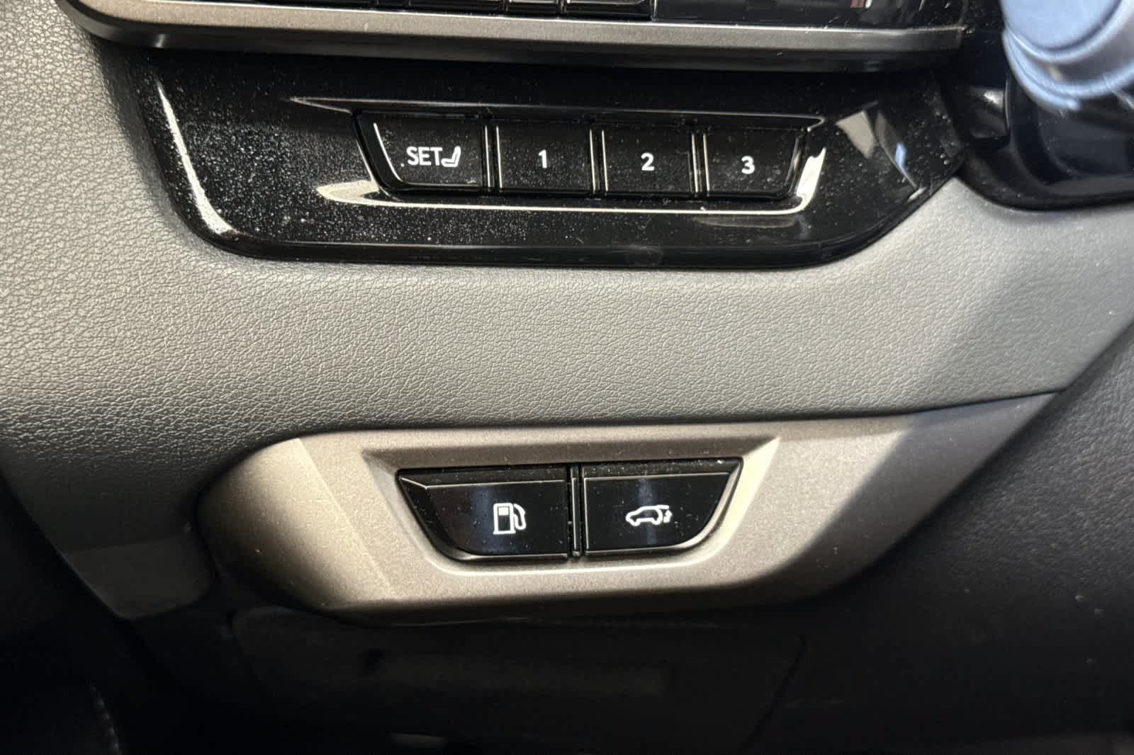 Used 2024 Lexus RX 500h F Sport w/ Convenience Package AWD/4WD image 32