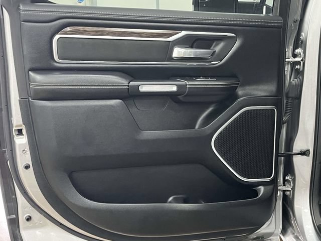 Used 2020 RAM 1500 Laramie AWD/4WD image 16