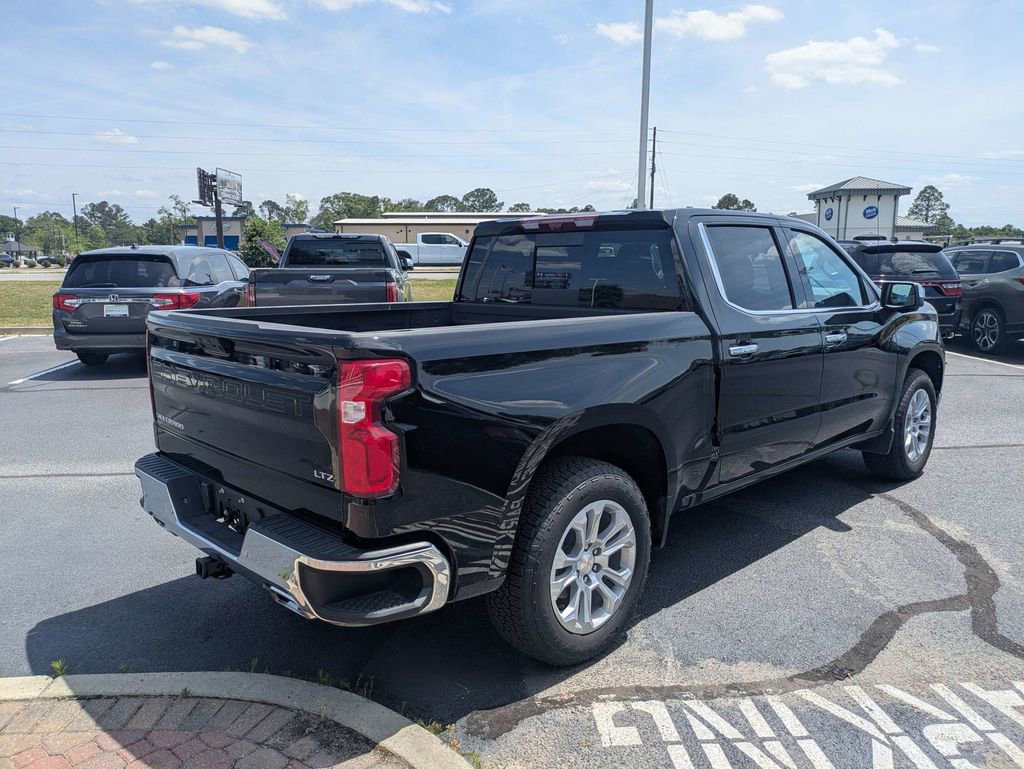 Used 2025 Chevrolet Silverado 1500 LTZ w/ Technology Package AWD/4WD image 2