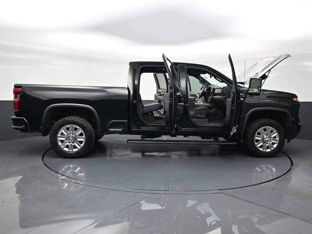 Used 2024 Chevrolet Silverado 2500 High Country image 30