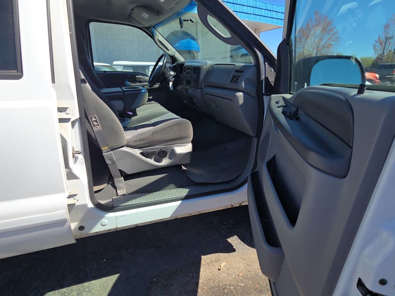Used 2003 Ford F250 XLT image 26