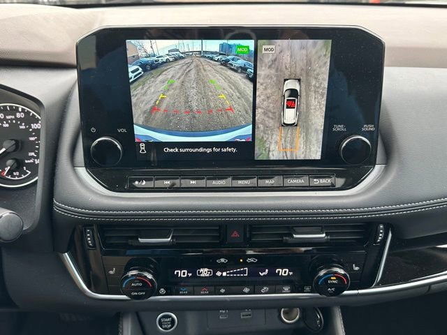 Used 2023 Nissan Rogue SL w/ SL Premium Package image 14