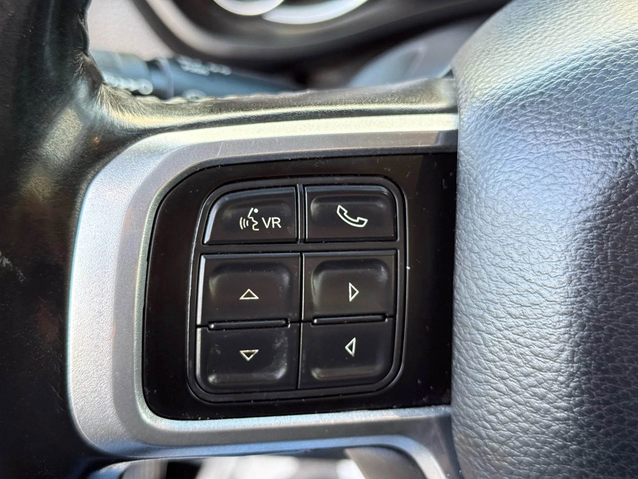 Used 2020 RAM 2500 Laramie image 13