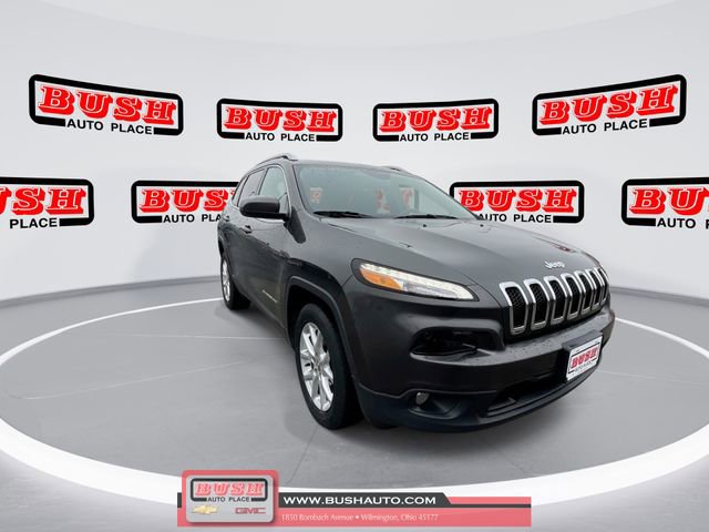 Used 2017 Jeep Cherokee Latitude w/ Comfort & Sound Group image 1