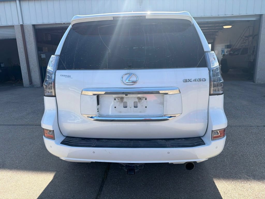 Used 2016 Lexus GX 460 w/ Premium Package AWD/4WD image 4