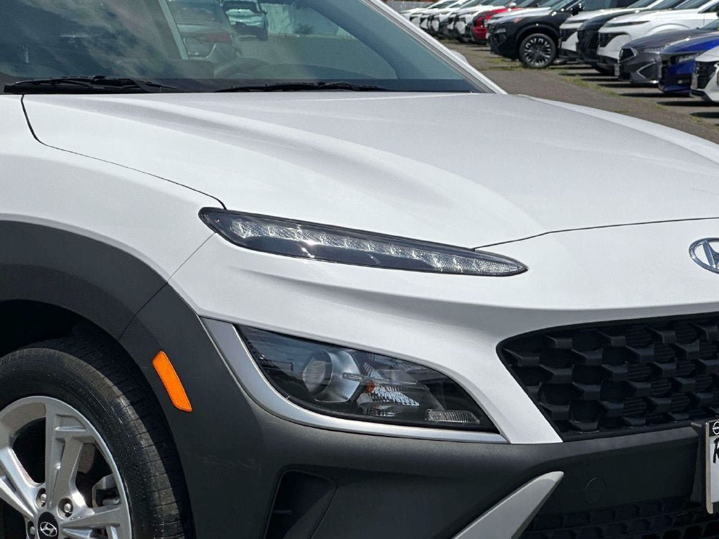 Used 2023 Hyundai Kona SEL w/ Winter Weather Package AWD/4WD image 8