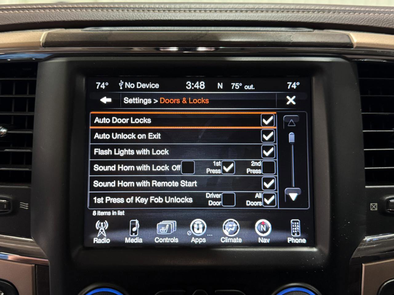 Used 2015 RAM 1500 Laramie Longhorn w/ Convenience Group AWD/4WD image 24