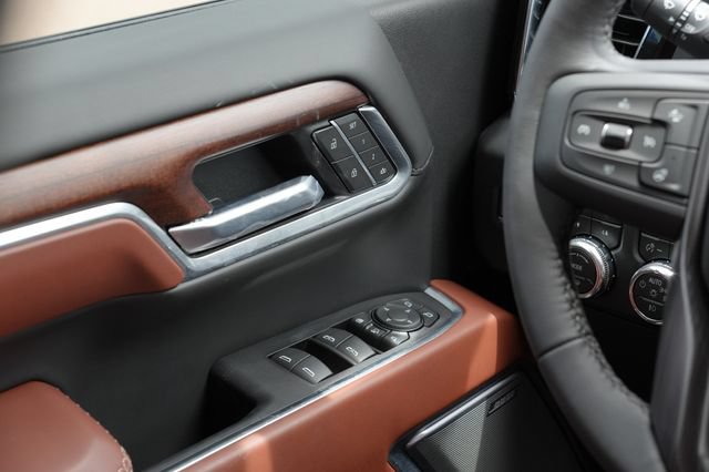 New 2026 GMC Sierra 2500 Denali Ultimate AWD/4WD image 14