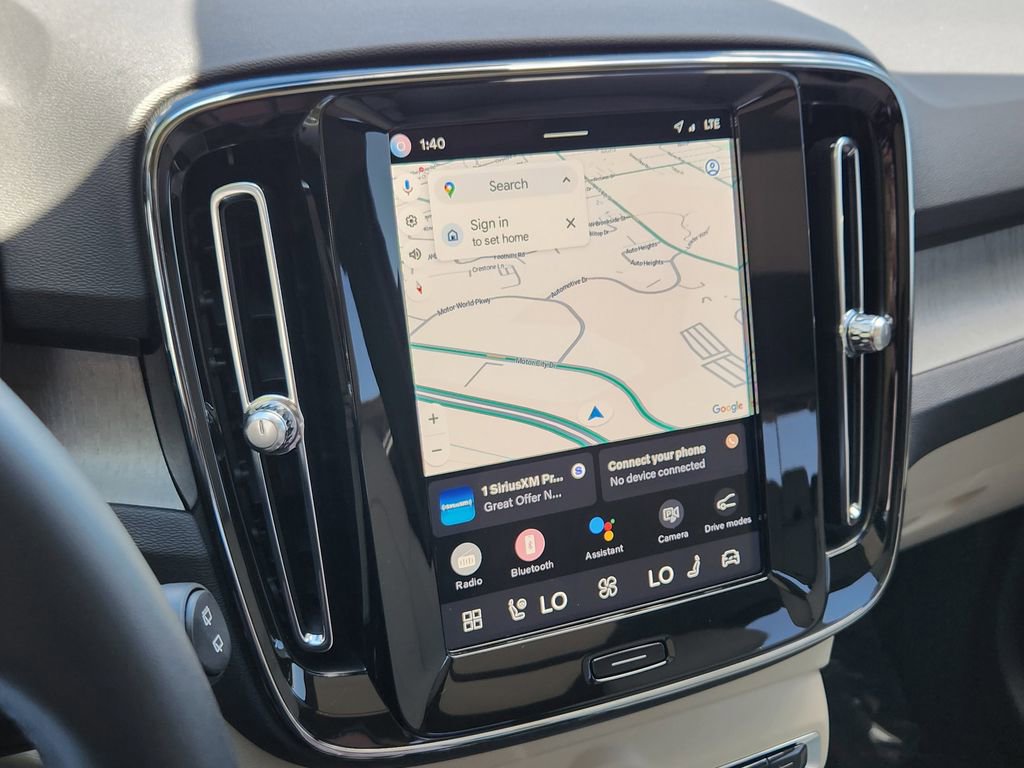 Used 2024 Volvo XC40 B5 Plus w/ Protection Package Premier AWD/4WD image 8